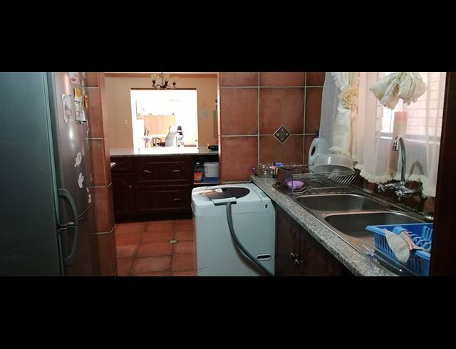 3 BEDROOM APARTMENT TO LET IN AMBERFIELD RIDGE